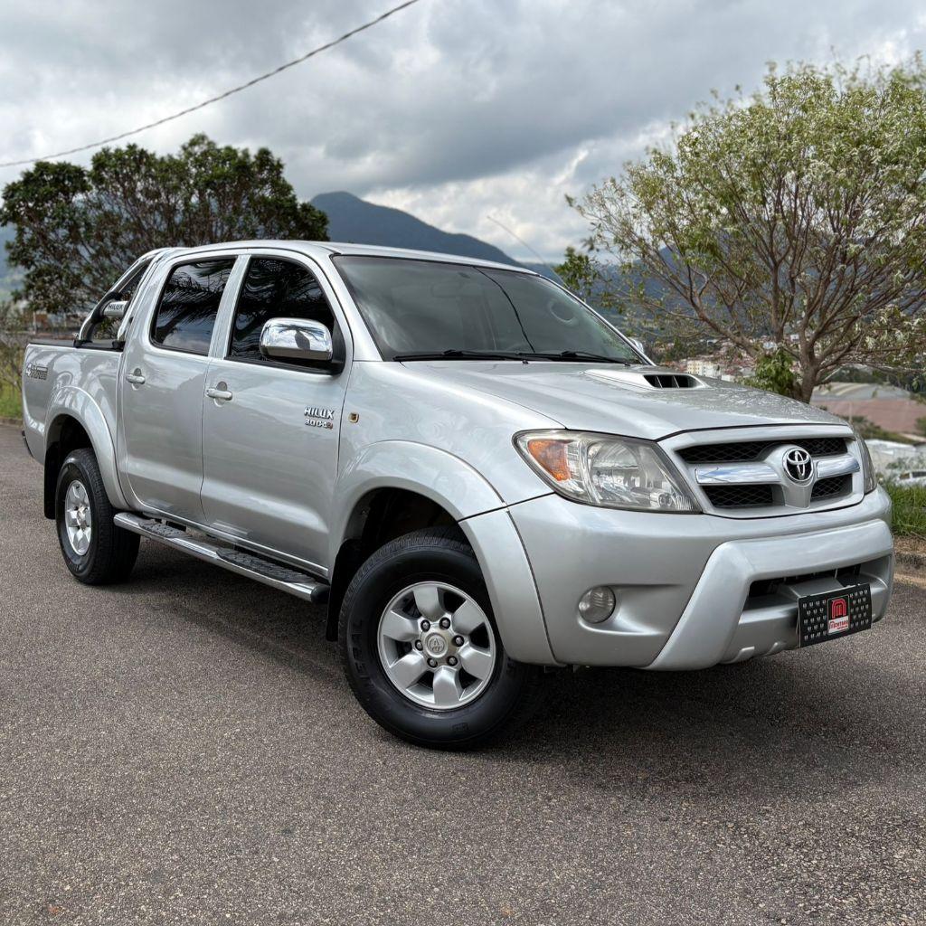 TOYOTA Hilux Caminhonete - Foto
