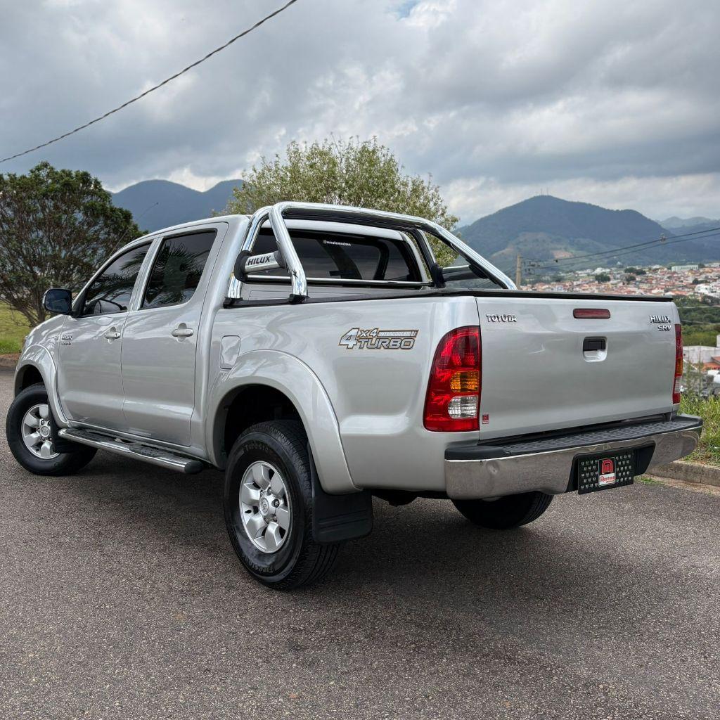 TOYOTA Hilux Caminhonete - Foto