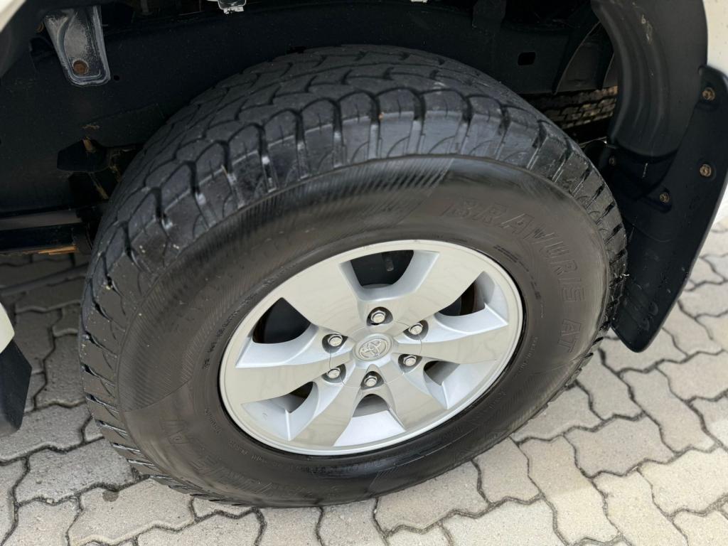 TOYOTA Hilux Caminhonete - Foto