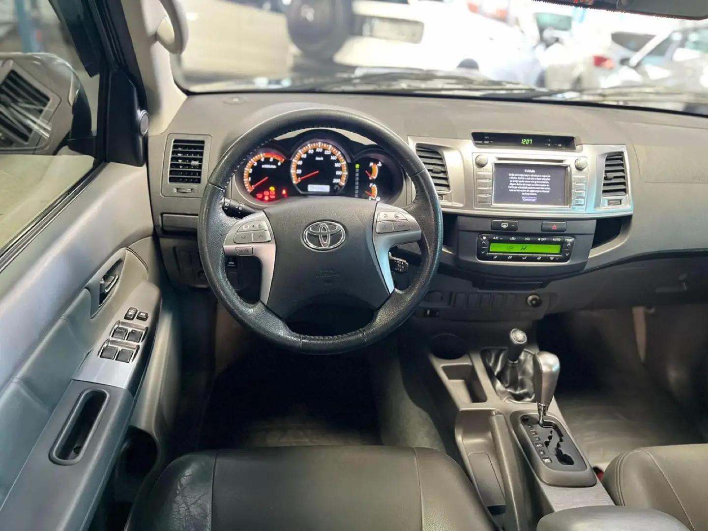 TOYOTA Hilux Caminhonete - Foto