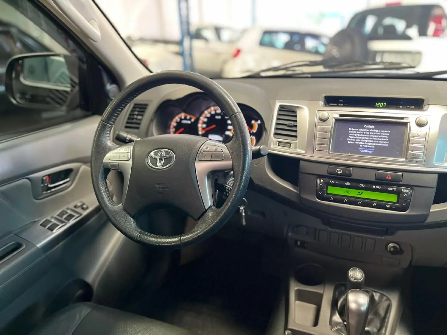 TOYOTA Hilux Caminhonete - Foto