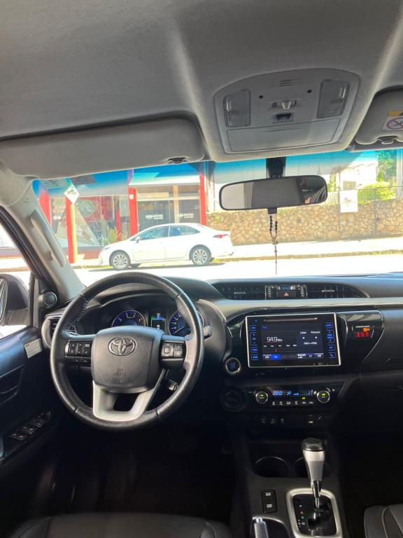 TOYOTA Hilux Caminhonete - Foto