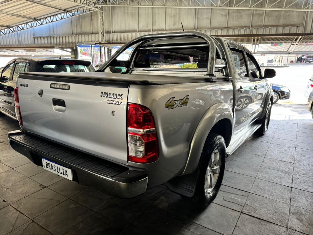TOYOTA Hilux Caminhonete - Foto