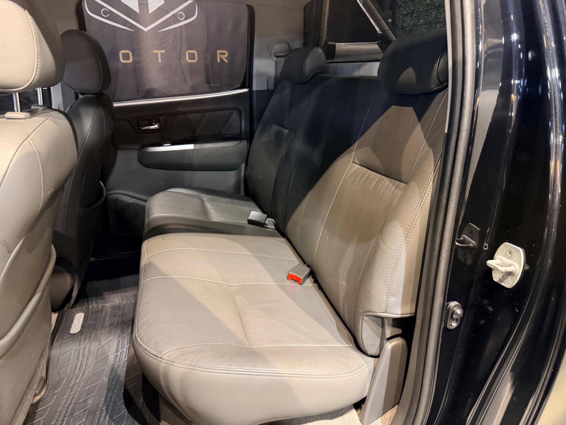 TOYOTA Hilux Caminhonete - Foto