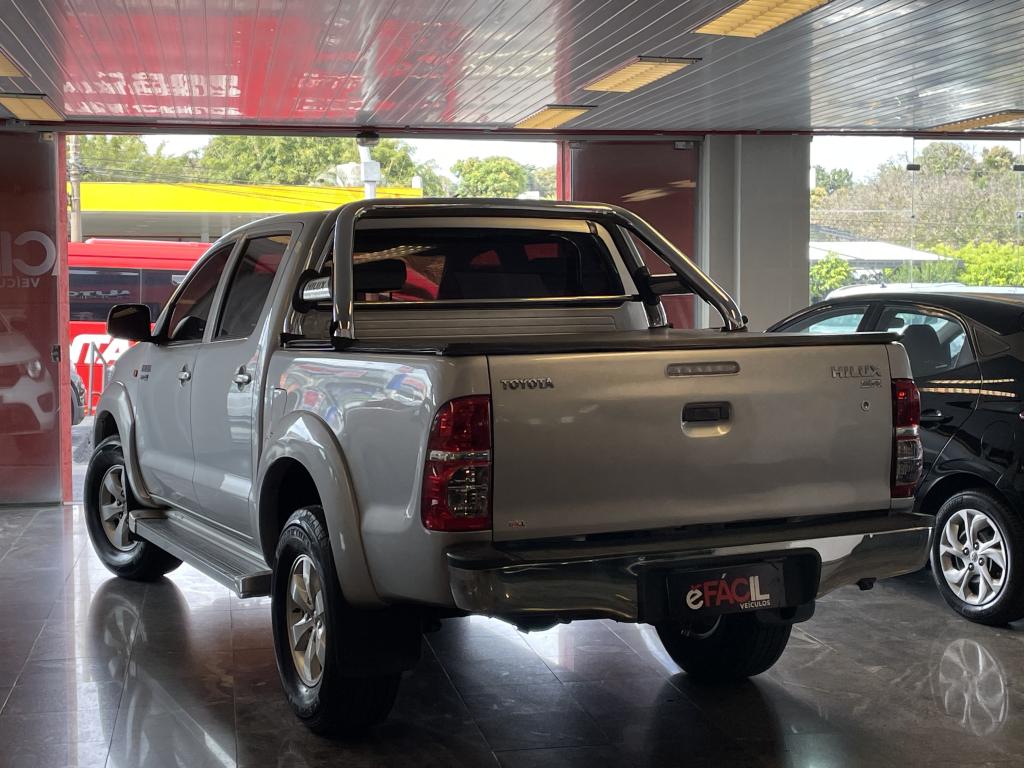 TOYOTA Hilux Caminhonete - Foto