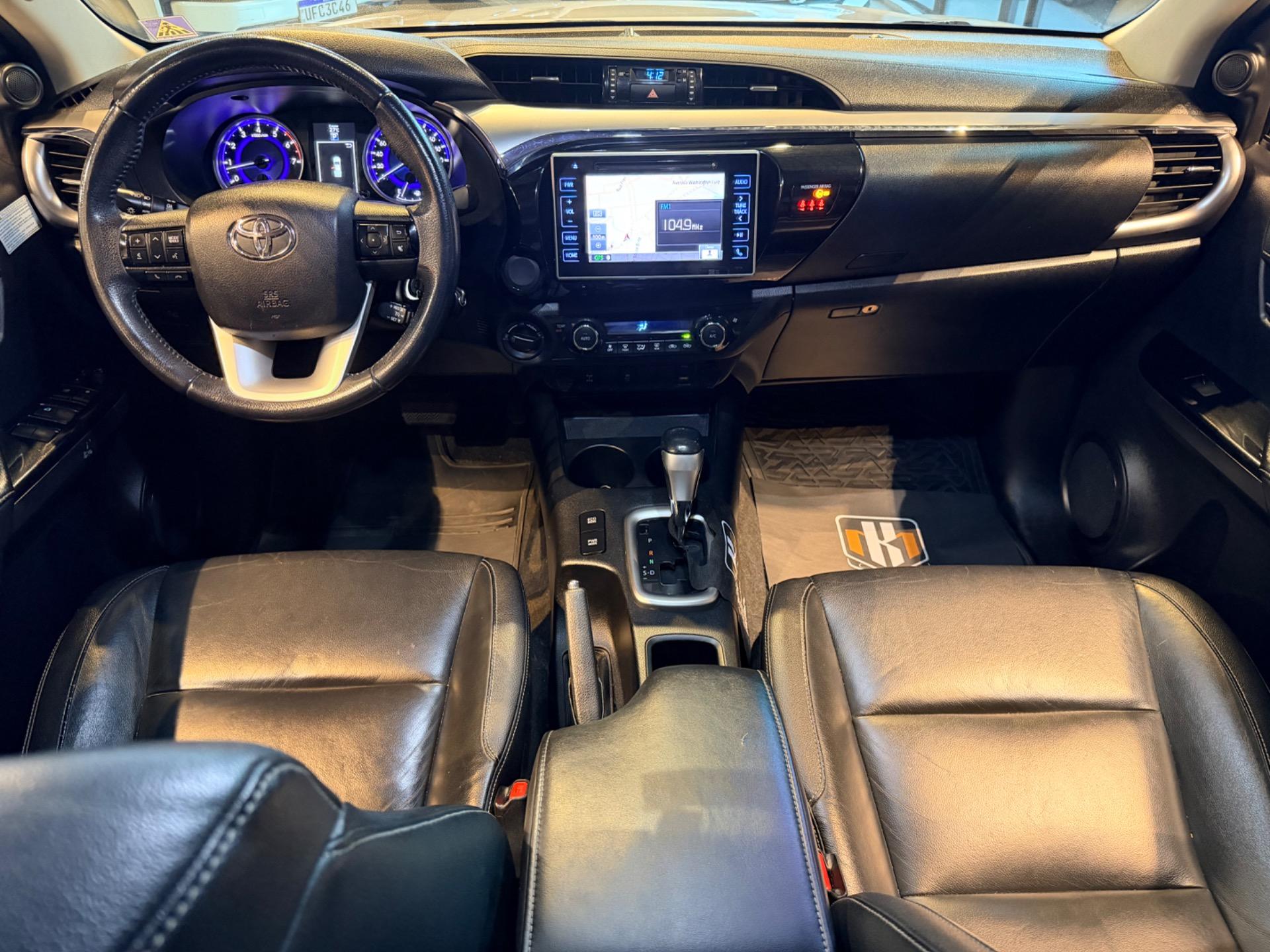 TOYOTA Hilux Caminhonete - Foto