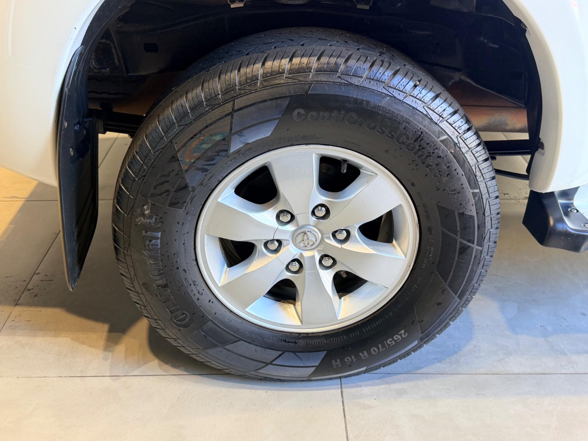 TOYOTA Hilux Caminhonete - Foto