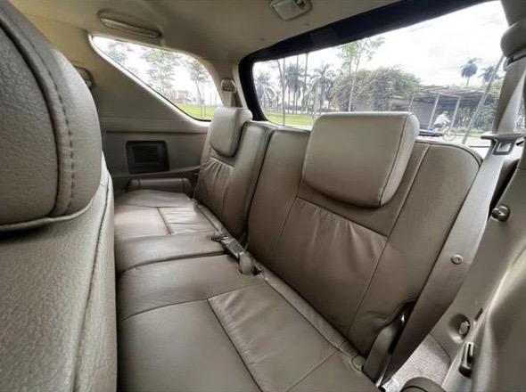 TOYOTA Hilux SW4 - Foto