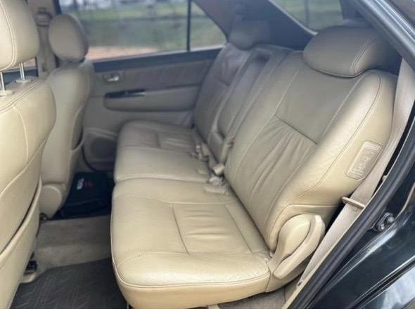 TOYOTA Hilux SW4 - Foto