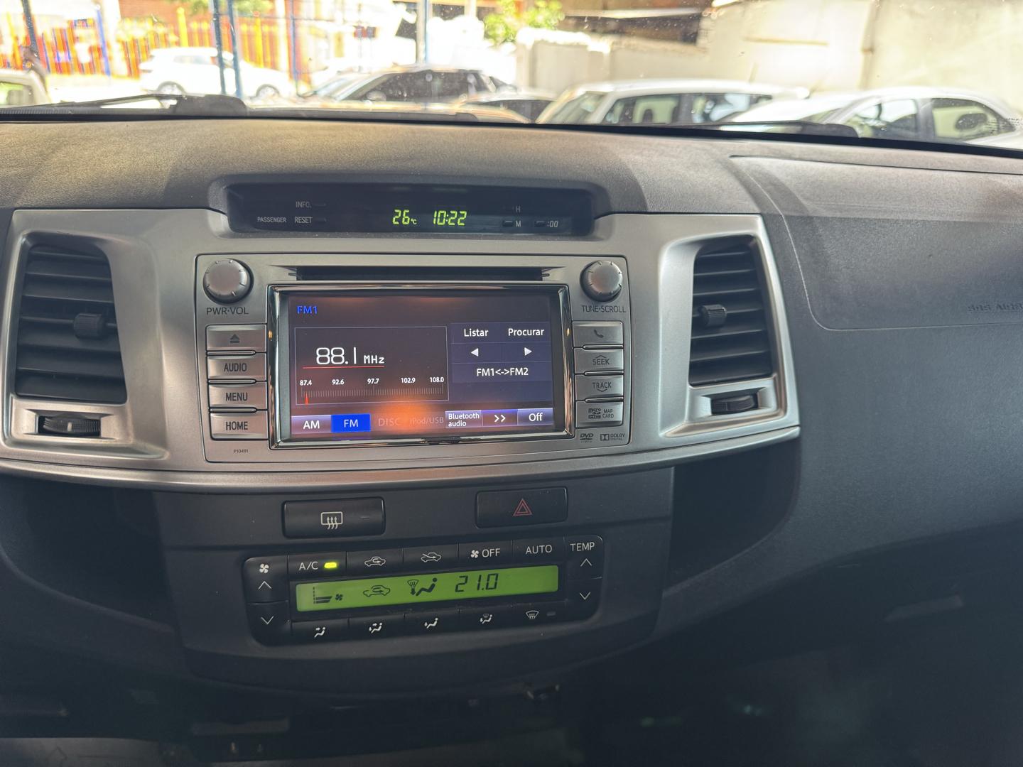 TOYOTA Hilux SW4 - Foto