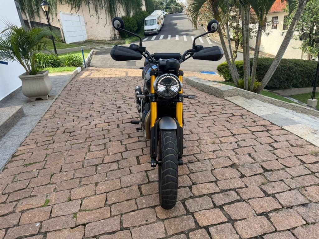 TRIUMPH Scrambler 400X - Foto