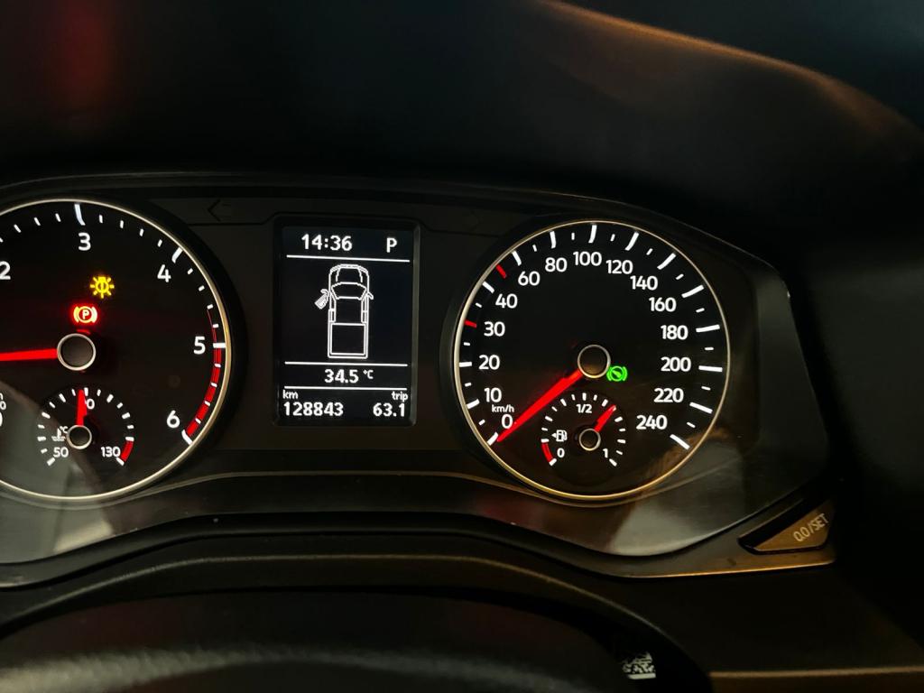 VOLKSWAGEN Amarok - Foto