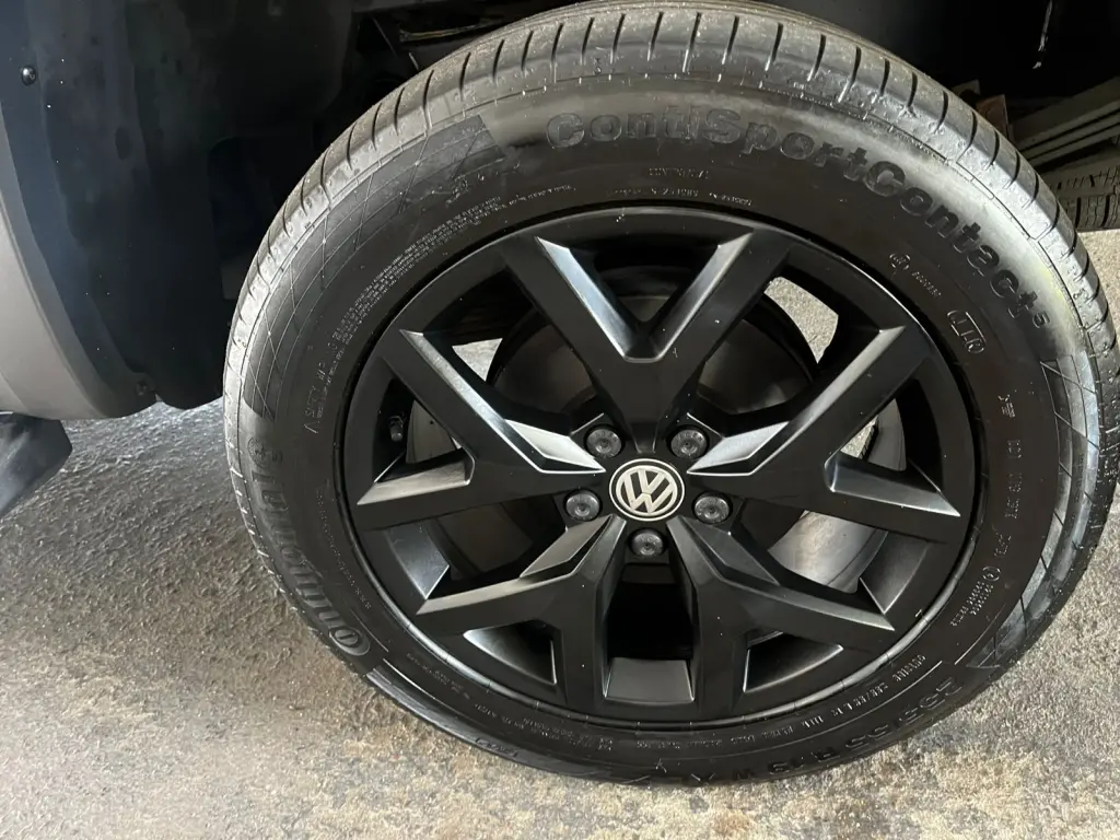 VOLKSWAGEN Amarok - Foto