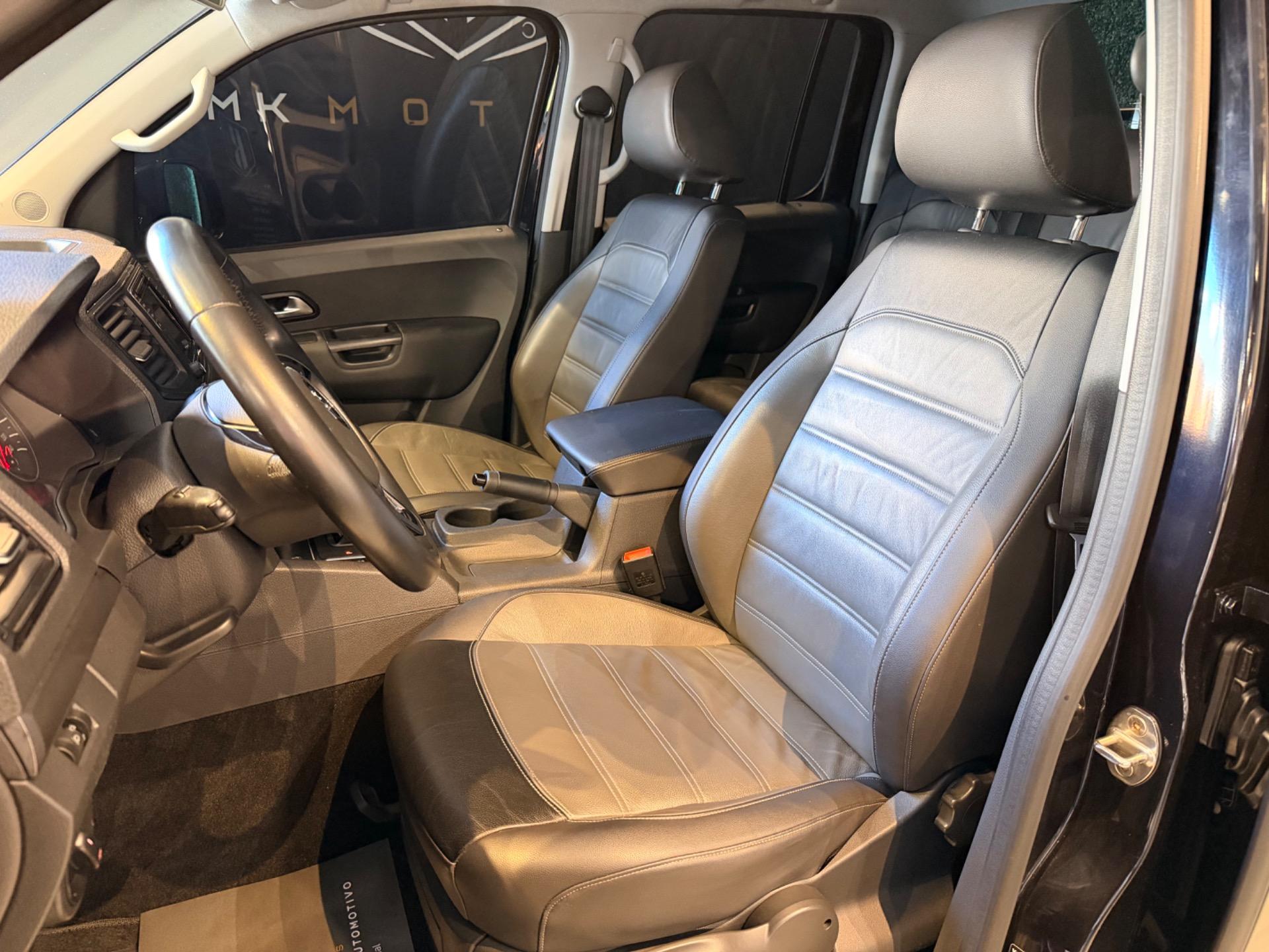 VOLKSWAGEN Amarok - Foto