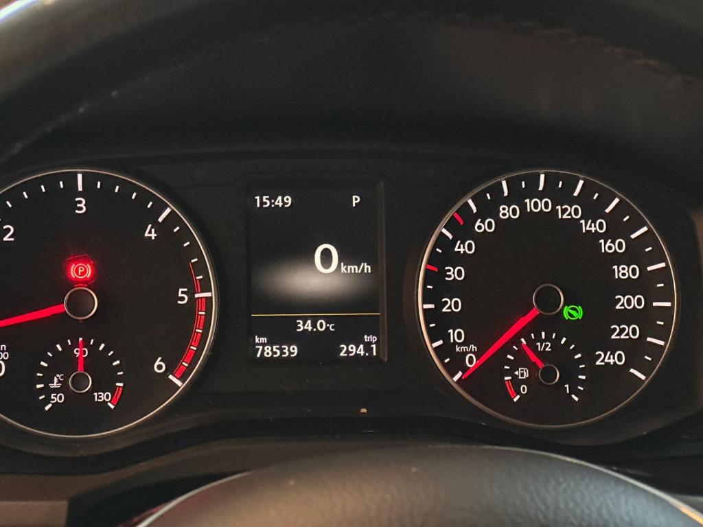 VOLKSWAGEN Amarok - Foto