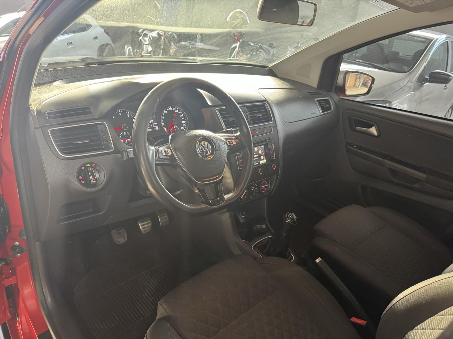VOLKSWAGEN Crossfox - Foto