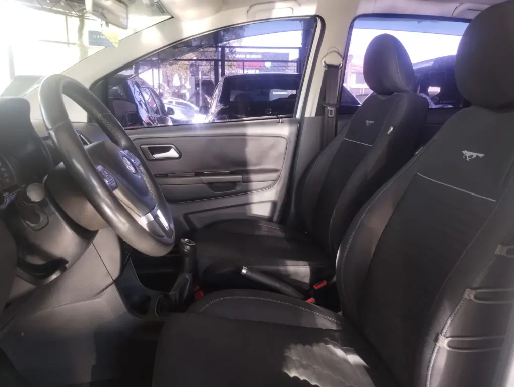 VOLKSWAGEN Crossfox - Foto