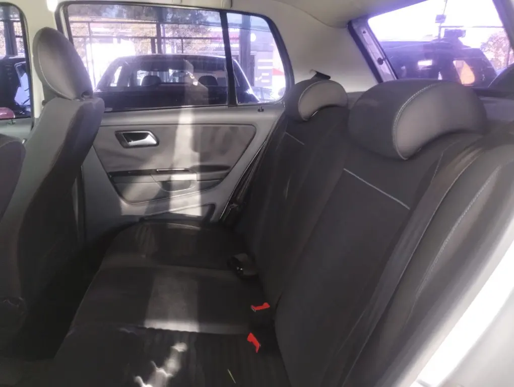 VOLKSWAGEN Crossfox - Foto