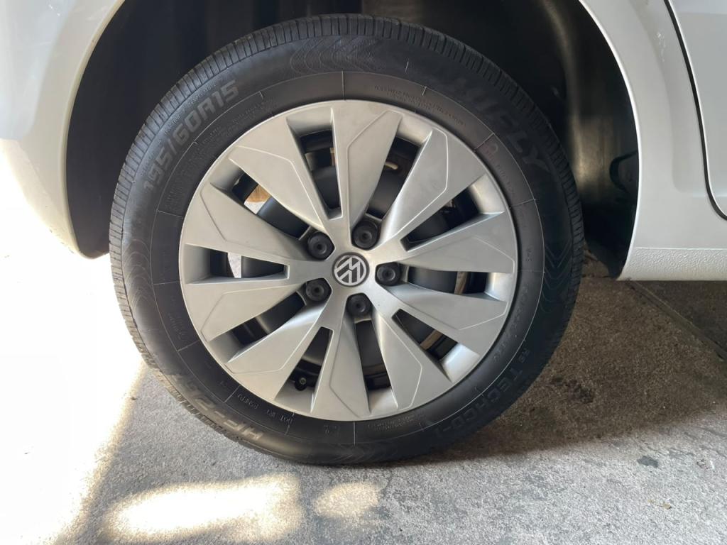 VOLKSWAGEN Fox - Foto