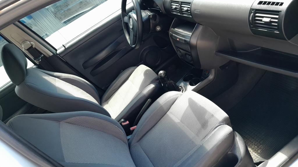 VOLKSWAGEN Fox - Foto