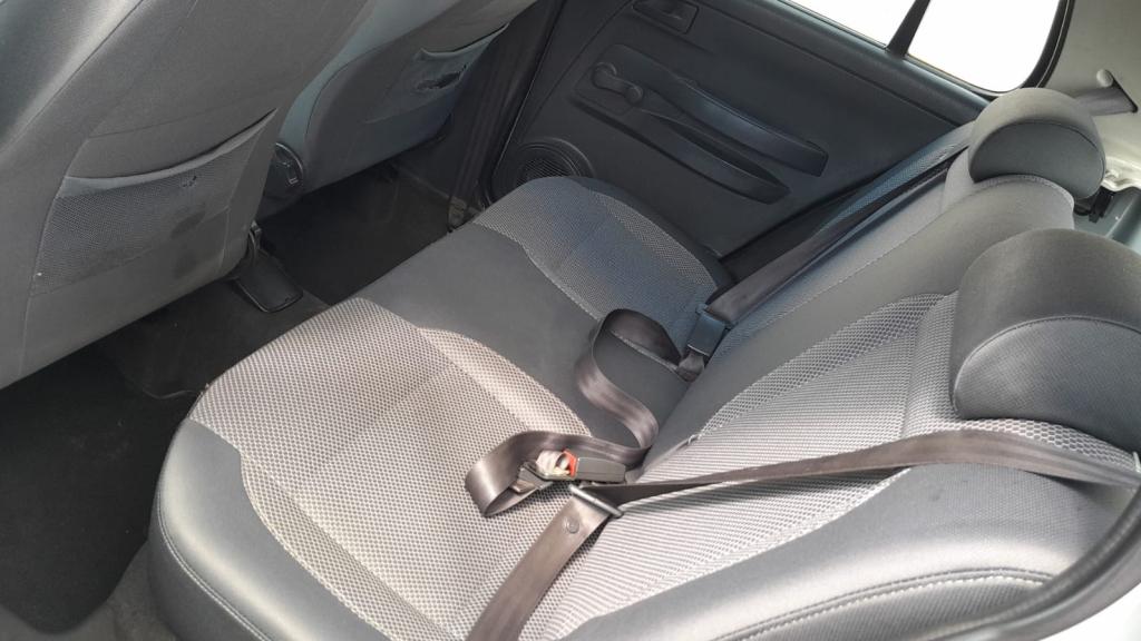 VOLKSWAGEN Fox - Foto