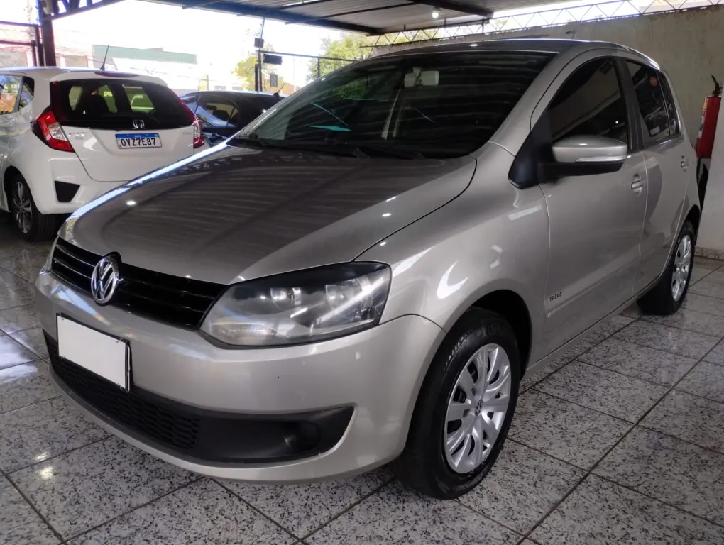 VOLKSWAGEN Fox - Foto