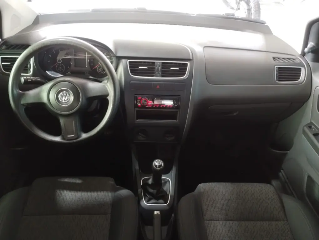 VOLKSWAGEN Fox - Foto