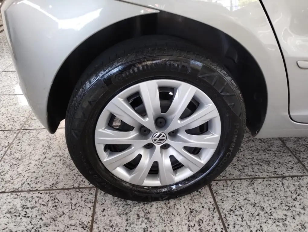 VOLKSWAGEN Fox - Foto