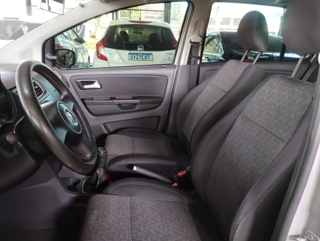 VOLKSWAGEN Fox - Foto