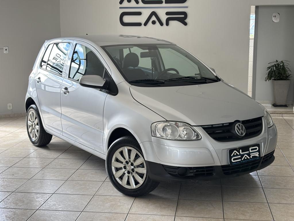 VOLKSWAGEN Fox - Foto