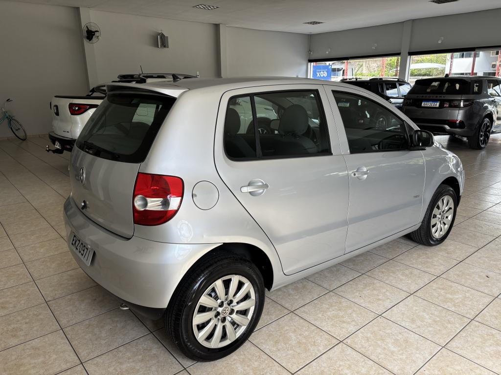 VOLKSWAGEN Fox - Foto