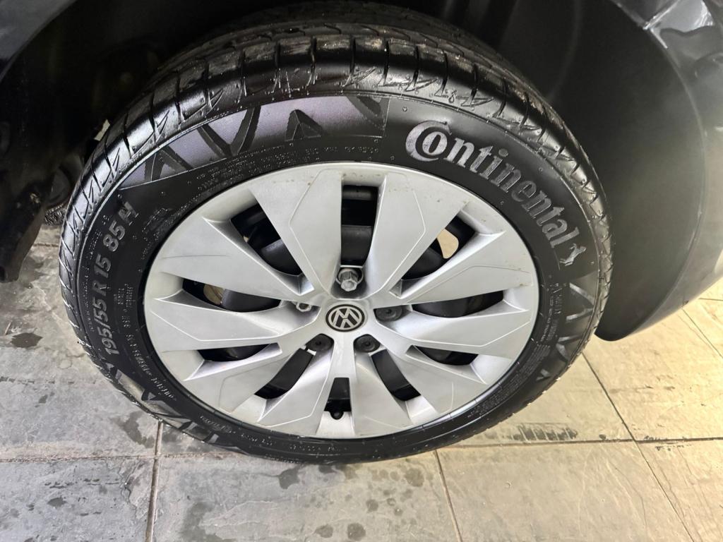 VOLKSWAGEN Fox - Foto