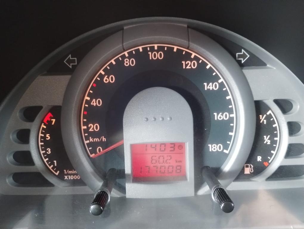 VOLKSWAGEN Fox - Foto