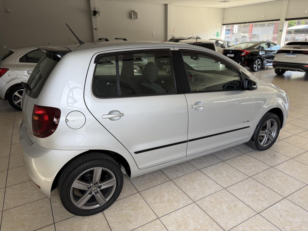 VOLKSWAGEN Fox - Foto