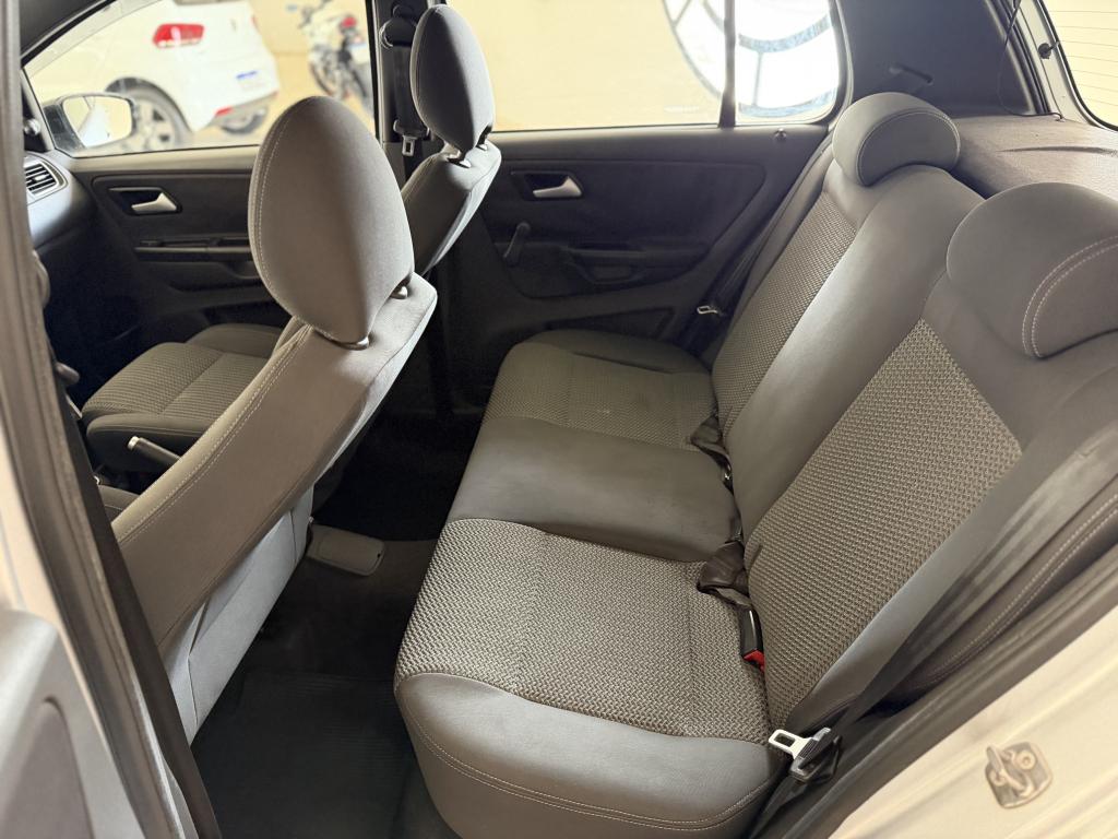 VOLKSWAGEN Fox - Foto