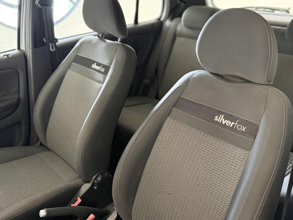 VOLKSWAGEN Fox - Foto