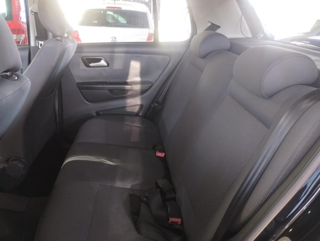 VOLKSWAGEN Fox - Foto