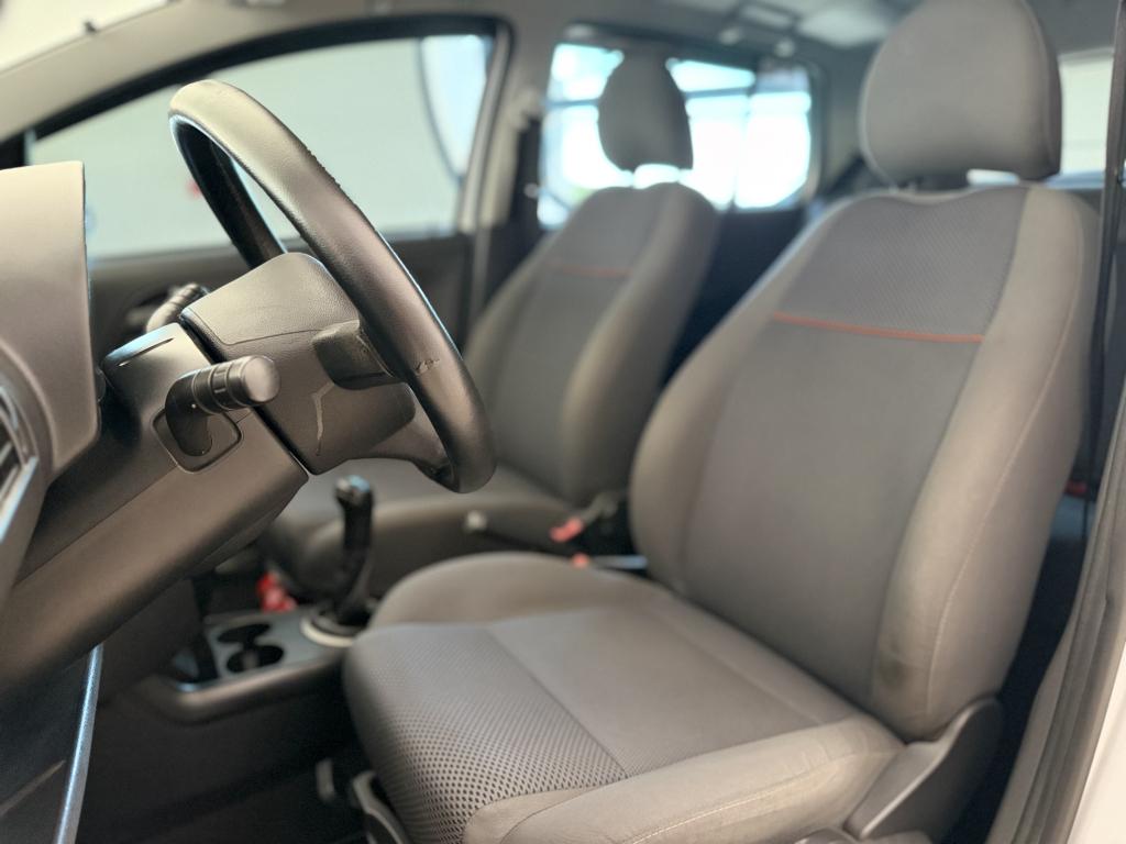 VOLKSWAGEN Fox - Foto