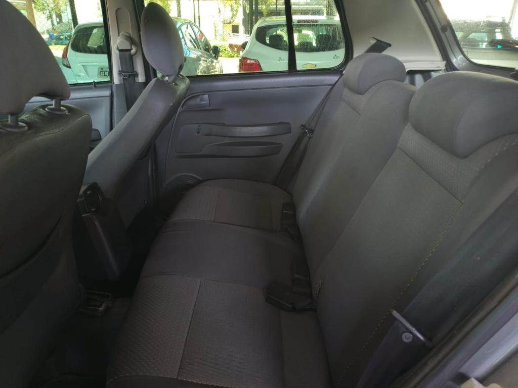 VOLKSWAGEN Fox - Foto
