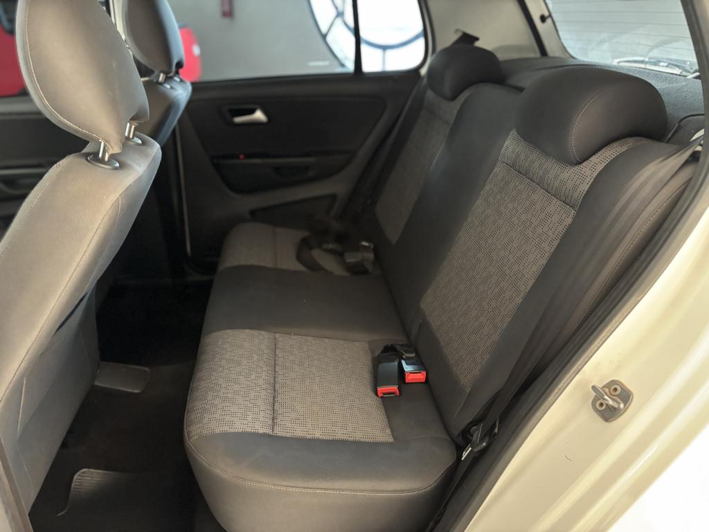 VOLKSWAGEN Fox - Foto