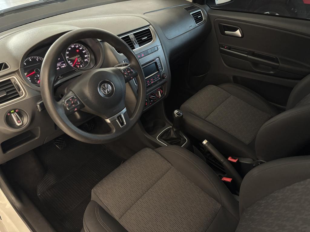 VOLKSWAGEN Fox - Foto