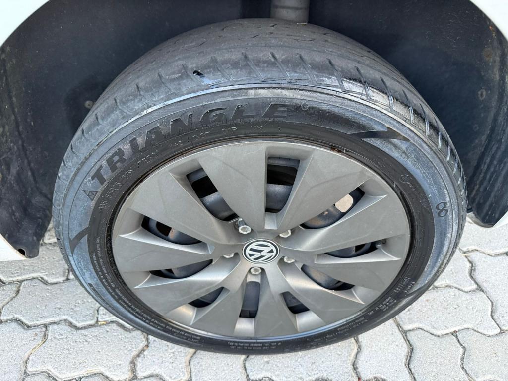 VOLKSWAGEN Fox - Foto