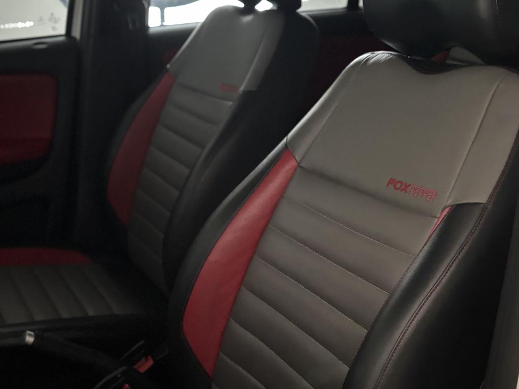 VOLKSWAGEN Fox - Foto