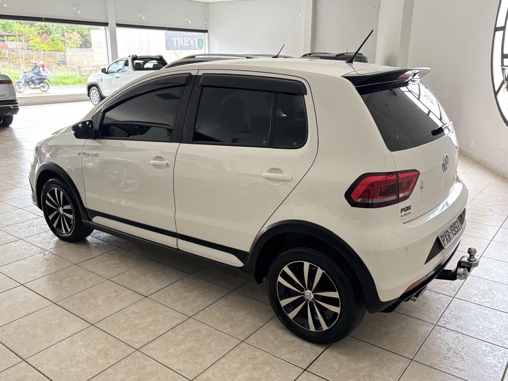 VOLKSWAGEN Fox - Foto