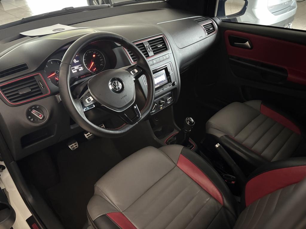 VOLKSWAGEN Fox - Foto