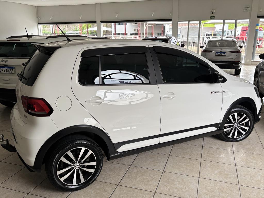 VOLKSWAGEN Fox - Foto