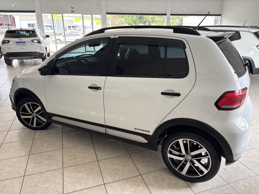 VOLKSWAGEN Fox - Foto