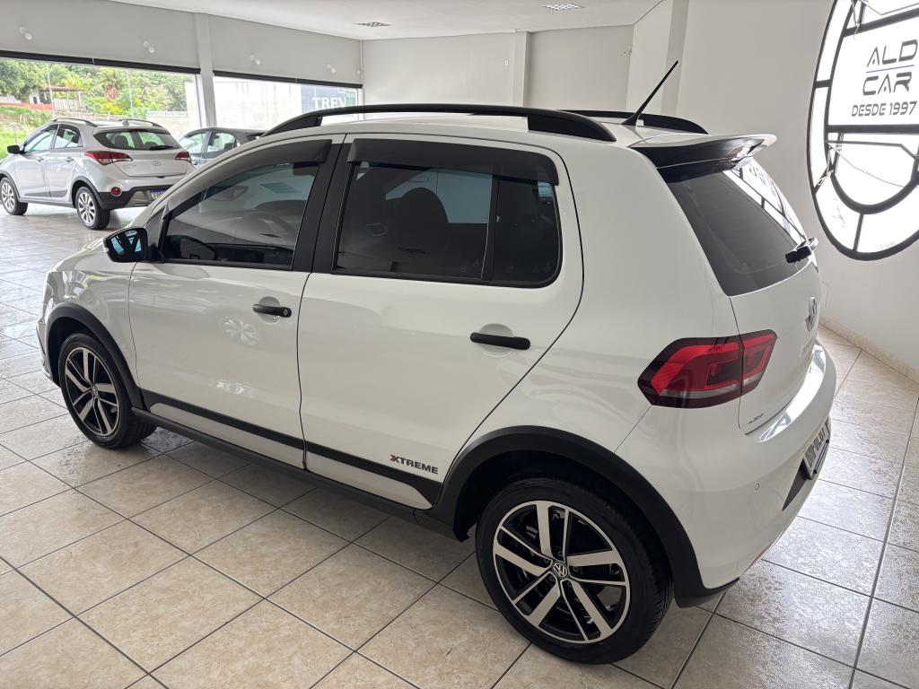 VOLKSWAGEN Fox - Foto