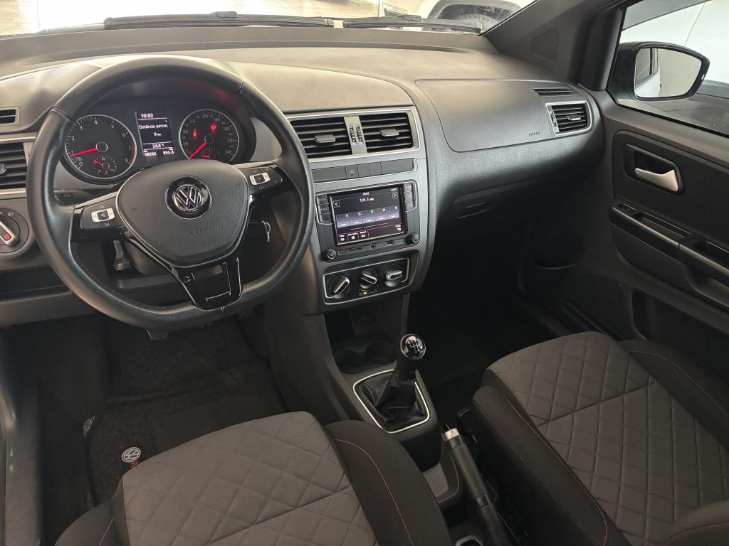 VOLKSWAGEN Fox - Foto