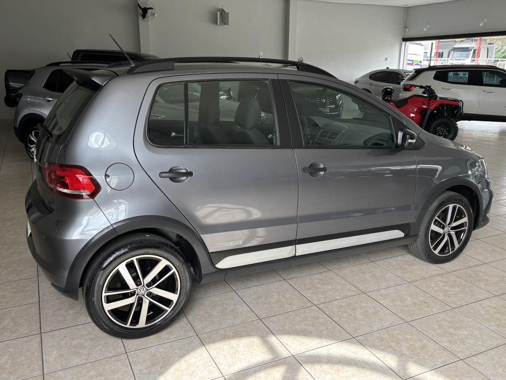 VOLKSWAGEN Fox - Foto
